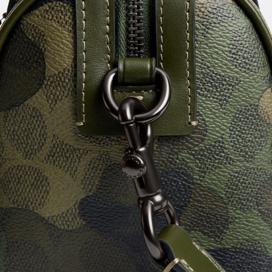 Bolsa Crossbody COACH Gotham Duffle 24 In Signature Camo Print Masculino Verdes | 46520WTBL