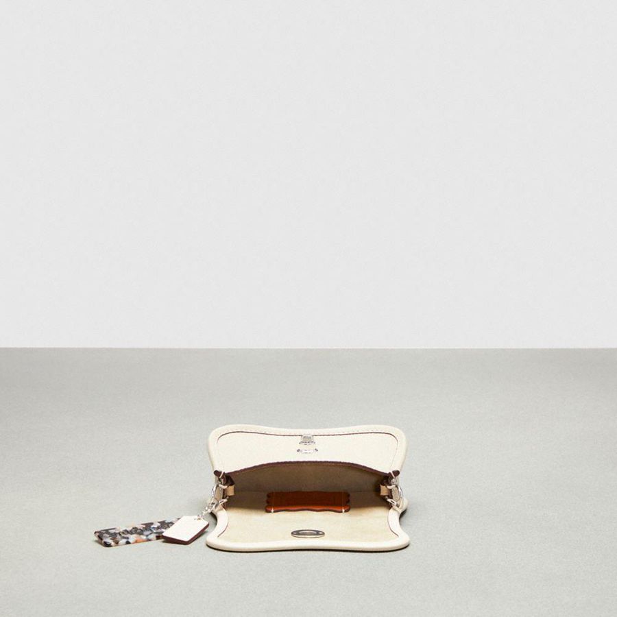 Bolsa Crossbody COACH Mini Wavy Dinky In Coachtopia Leather Feminino Branco | 32801LMZB