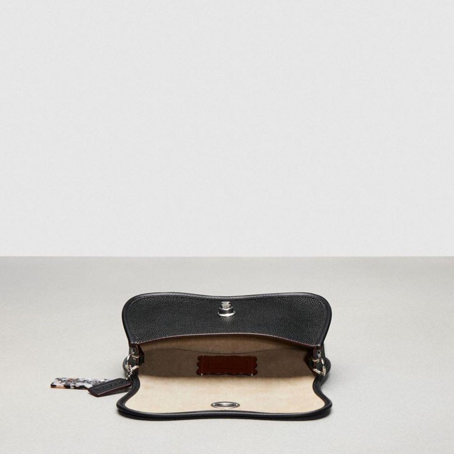 Bolsa Crossbody COACH Wavy Dinky In Coachtopia Leather Feminino Pretas | 35120ENUJ