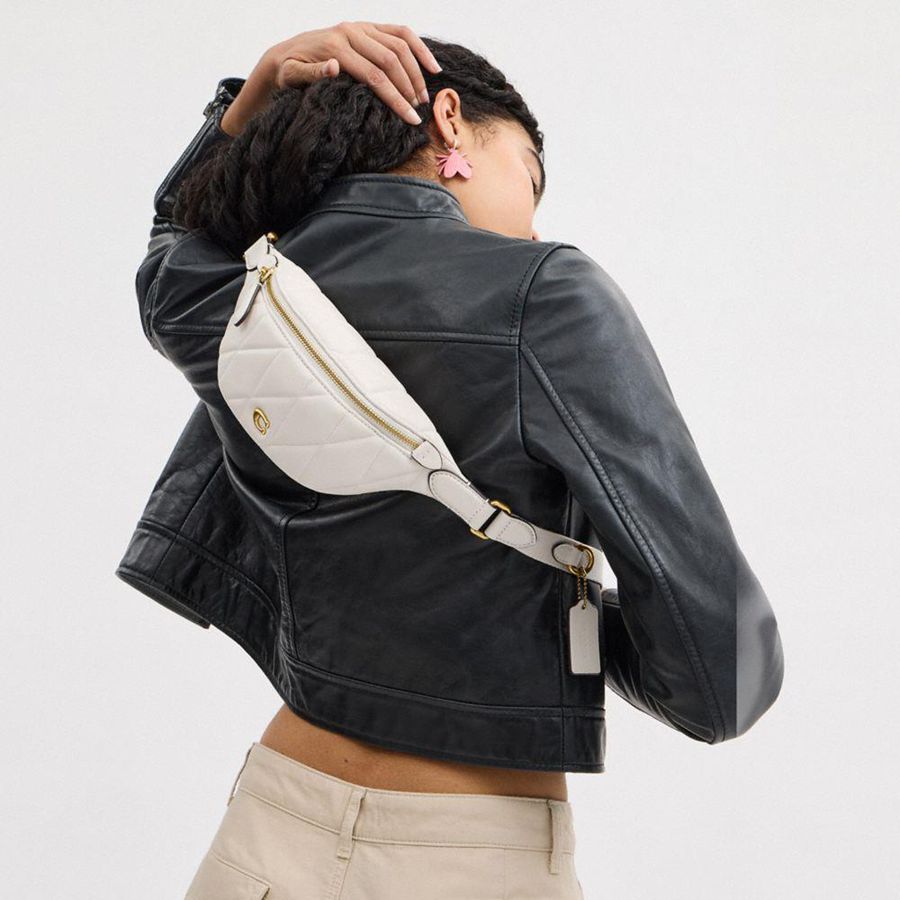Bolsas De Cintura COACH Essential With Pillow Quilting Feminino Branco | 26340EHFS