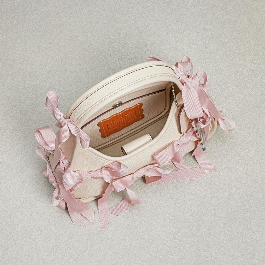 Bolsas Tote COACH Ergo In Coachtopia Leather With Allover Bows Feminino Branco | 21640BLJM