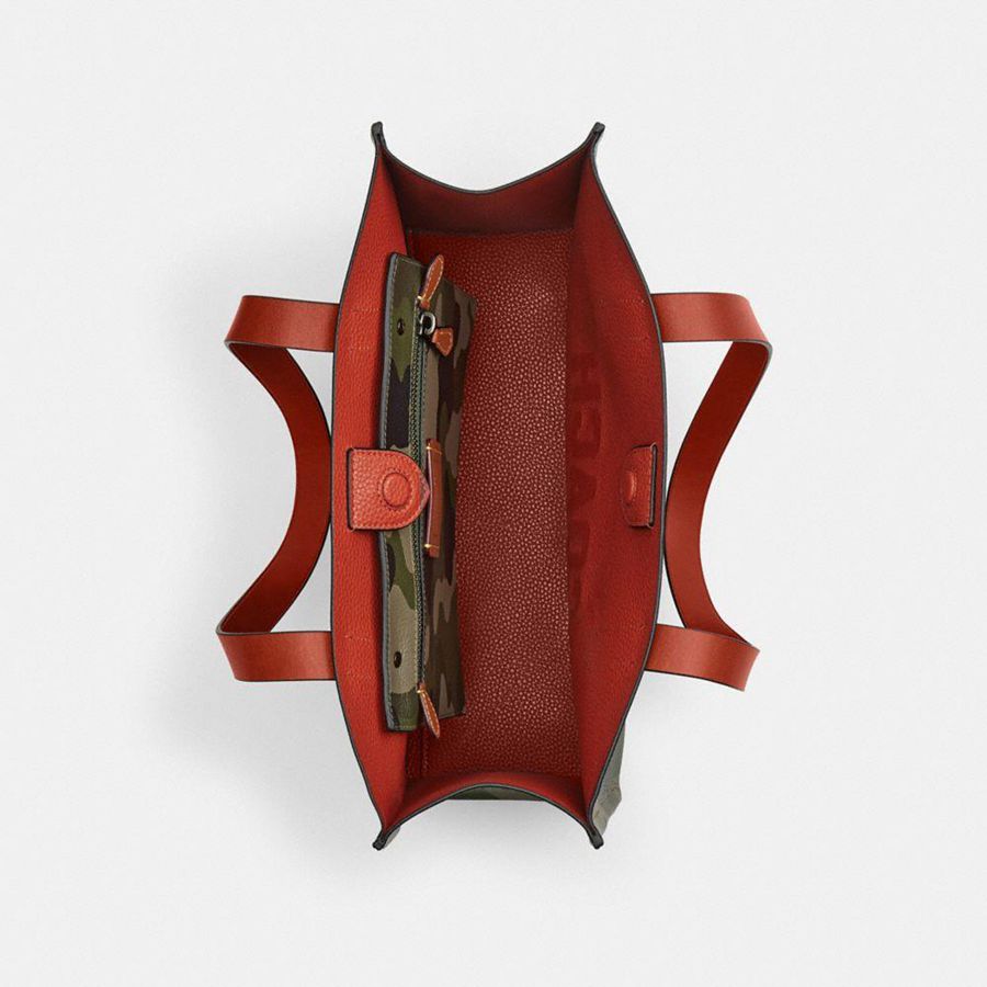 Bolsas Tote COACH Relay 34 With Camo Print And Coach Graphic Masculino Verdes | 41902ZOEB
