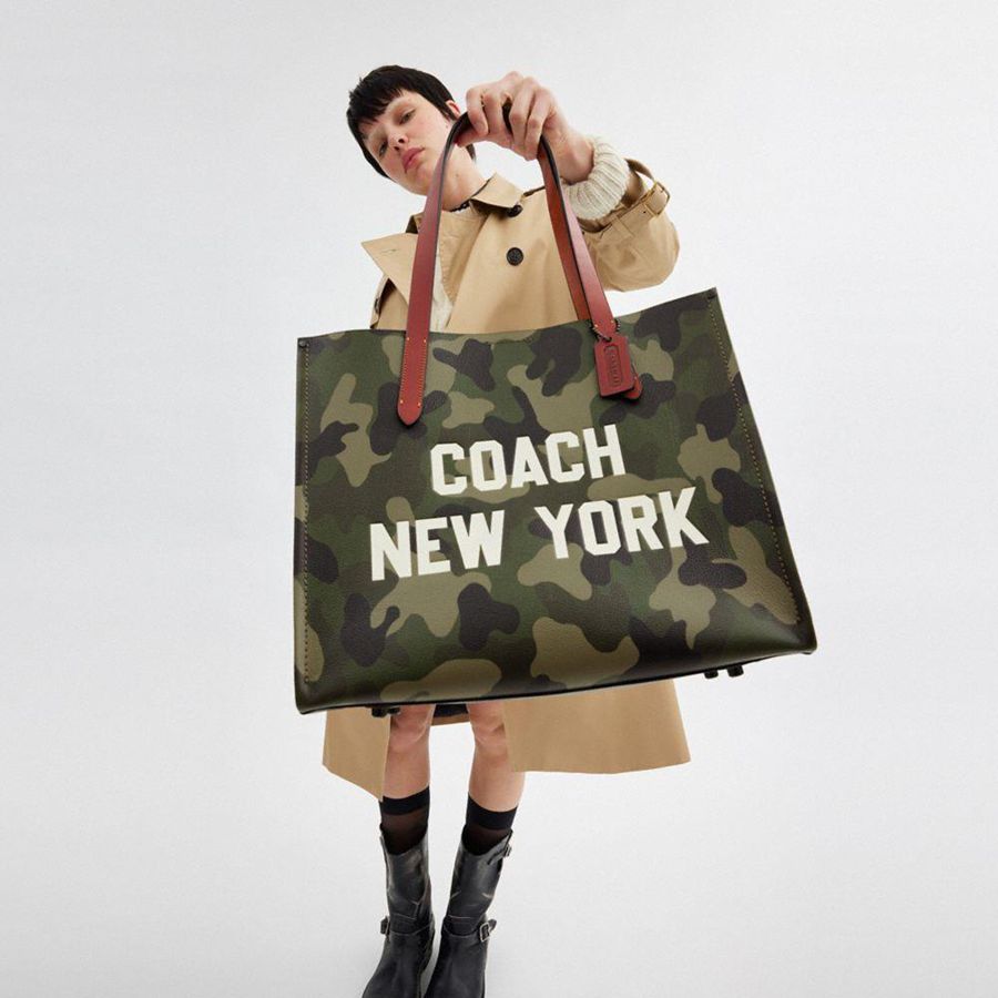 Bolsas Tote COACH Relay With Camo Print And Coach Graphic Masculino Verdes | 20145CHOQ