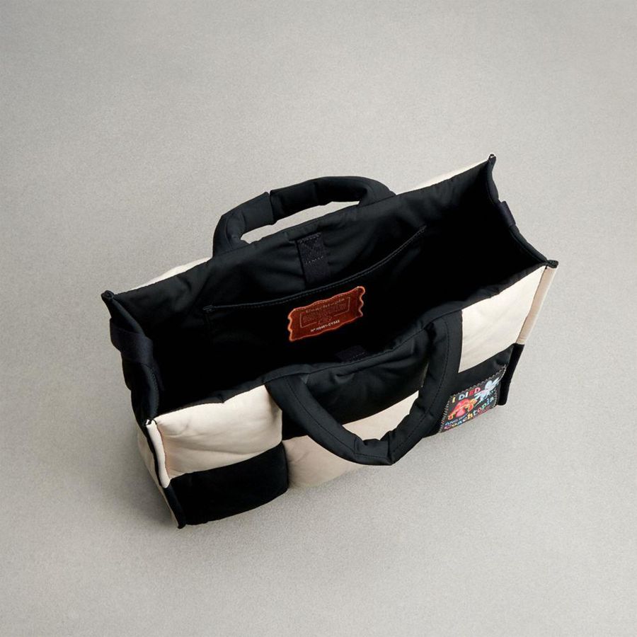 Bolsas Tote COACH Topia Loop Tote In Recycled Polyester With Checkerboard Quilting Feminino Pretas | 58317OEQP