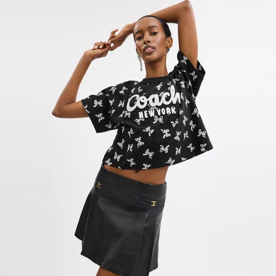 Camiseta COACH Bow Print Cursive Signature Cropped Feminino Pretas | 70154DRWH