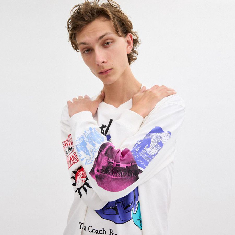 Camiseta COACH Graphic Long Sleeve In Organic Cotton Masculino Branco | 26903IFZW