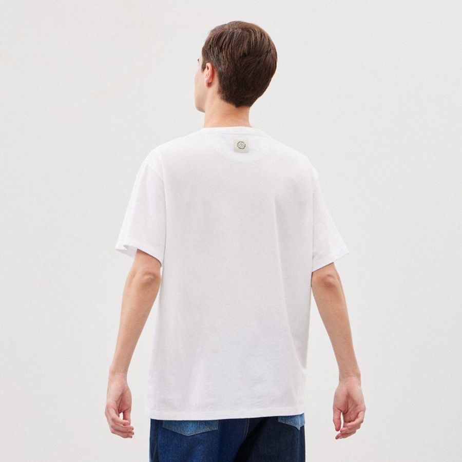 Camiseta COACH Relaxed With This Is Coachtopia Print Masculino Branco | 71240PXLS