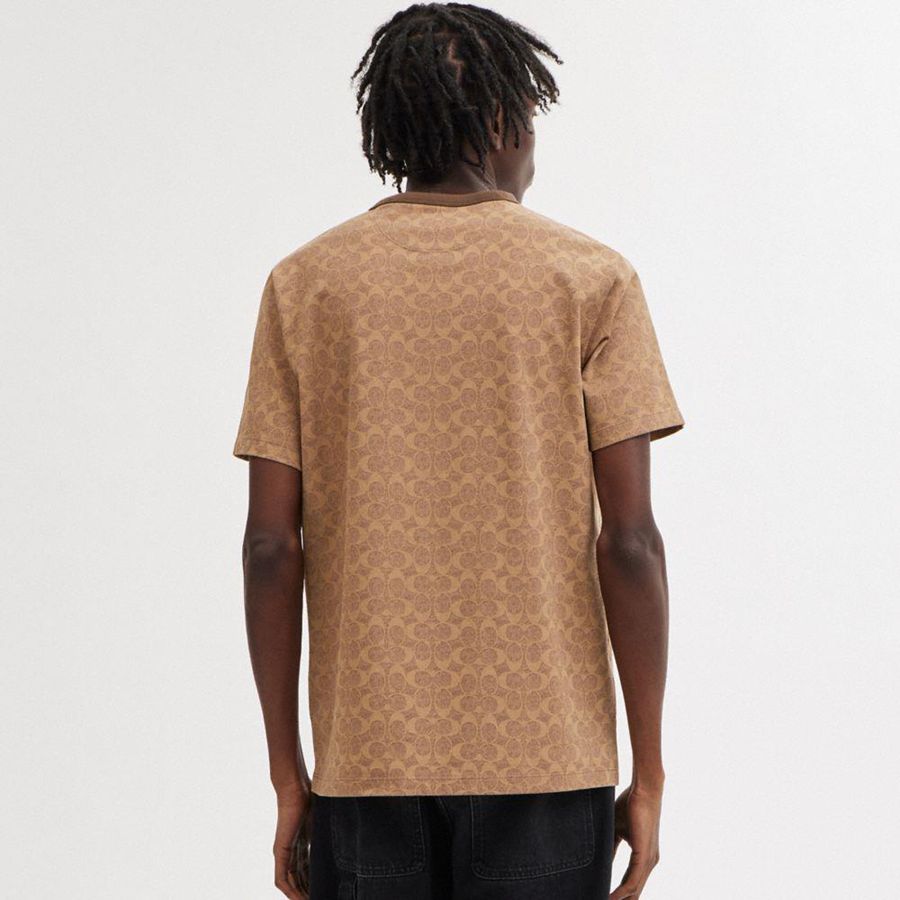 Camiseta COACH Signature Masculino Marrom | 03691YFUE