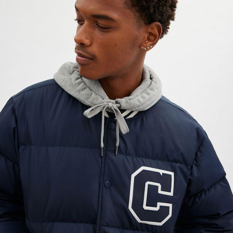 Casaco COACH Down Varsity In Recycled Polyester Masculino Azul Marinho | 30195LCWA