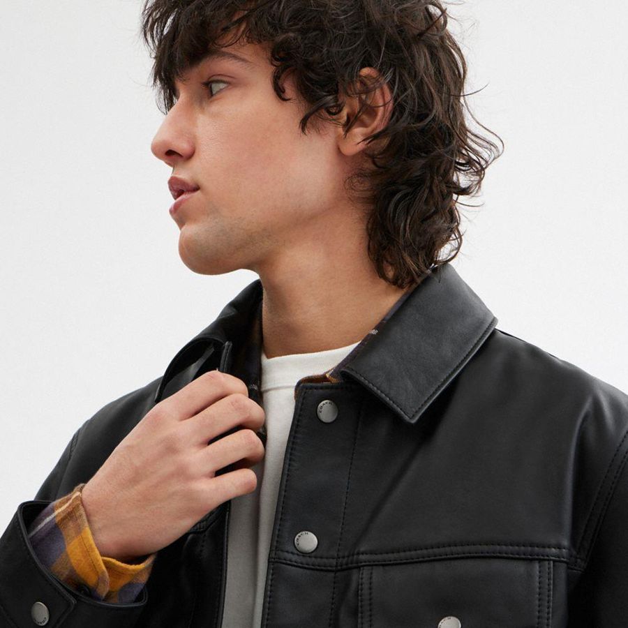 Casaco COACH Regnerative Leather Trucker Masculino Pretas | 16598WZEI