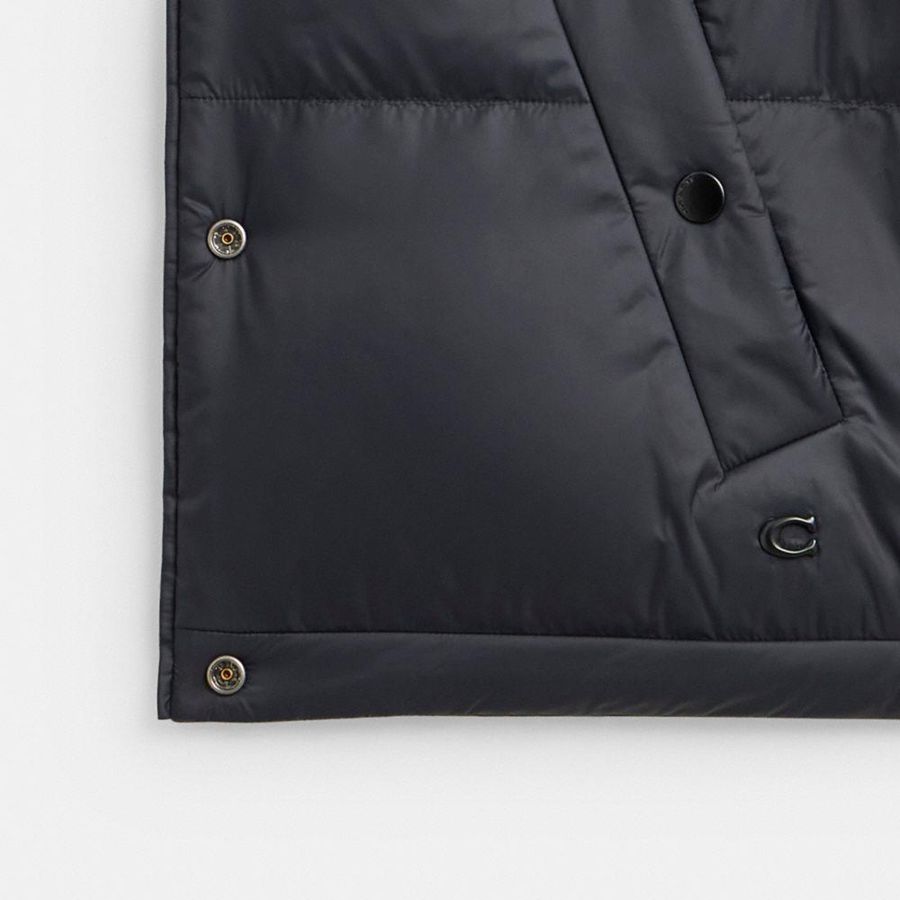 Casaco COACH Reversible Cropped Puffer In Recycled Polyamide Feminino Pretas | 95042SCMN
