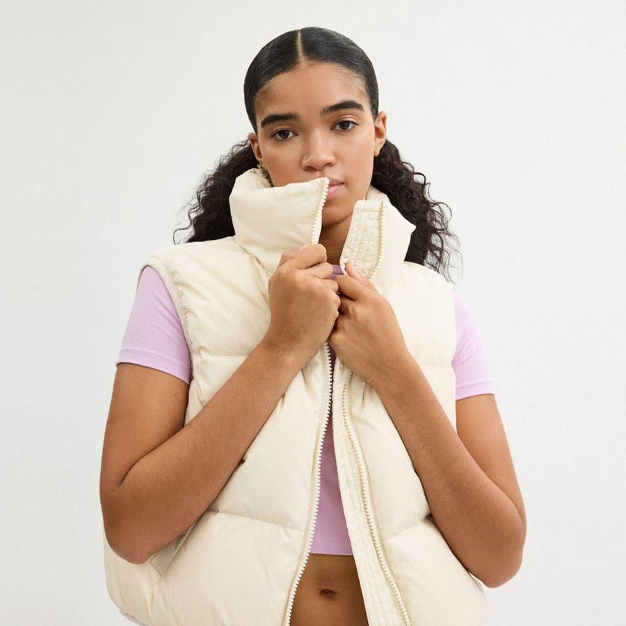 Colete COACH Puffer In Recycled Polyamide Feminino Branco | 70349YJLA