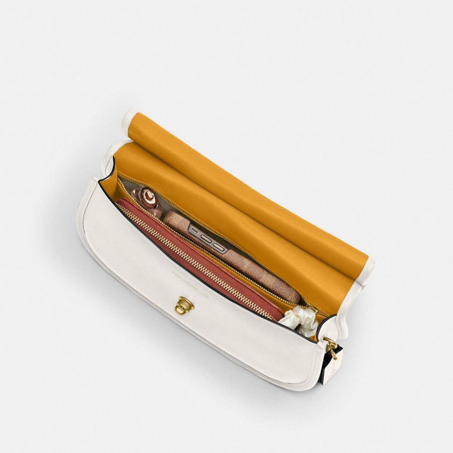 Hobo Bag COACH Cashin Carry Crescent Feminino Branco | 37298GYPK