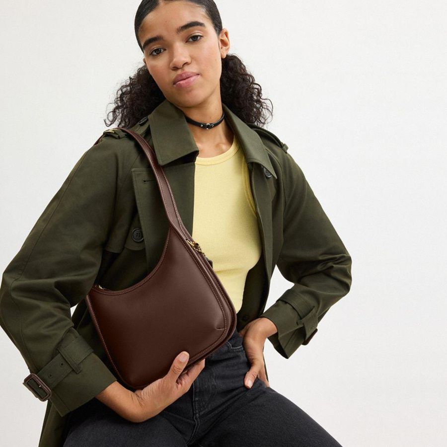 Hobo Bag COACH Curve Zip Feminino Marrom | 89516NFRU