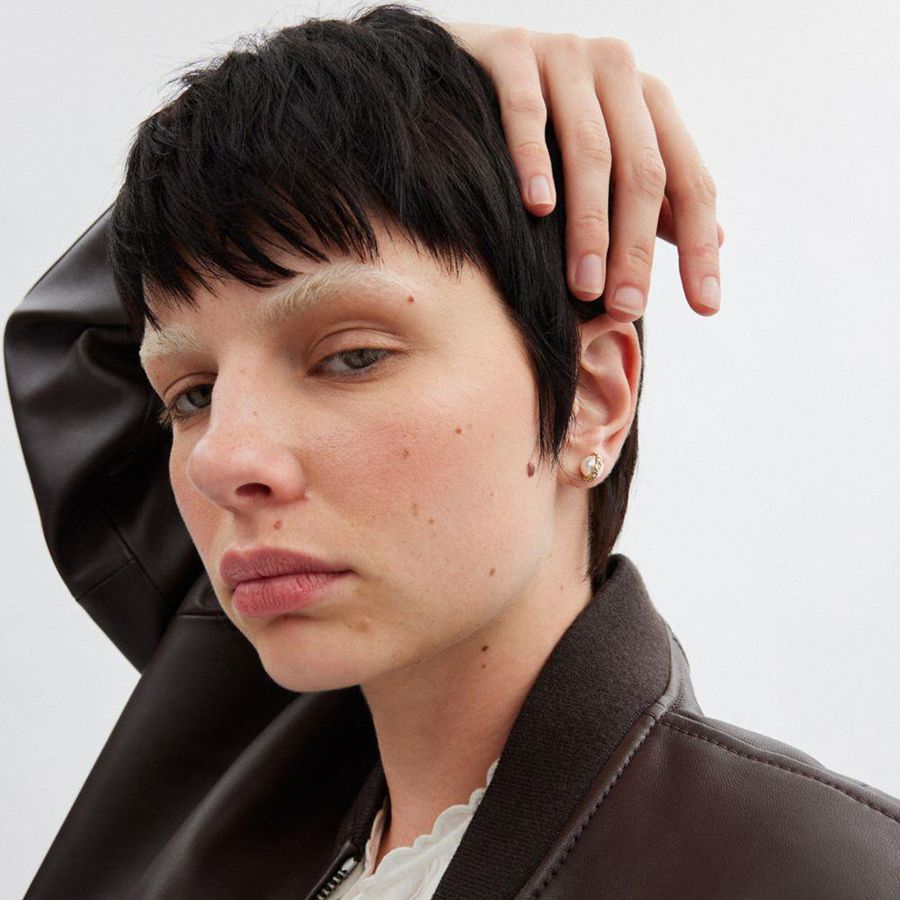 Jóias COACH Pearl Signature Stud Earrings Feminino Douradas | 90174VRHU