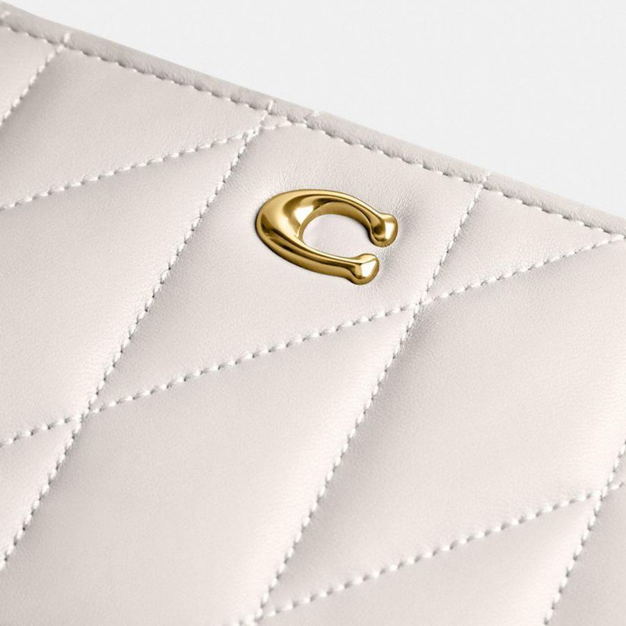 Kuplung Táskák COACH Kira Crossbody With Pillow Quilting Feminino Branco | 49721OHEP