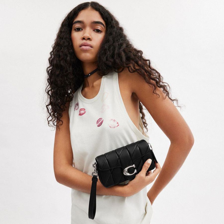 Kuplung Táskák COACH Tabby Crossbody Wristlet With Pillow Quilting Feminino Pretas | 25067VZWD