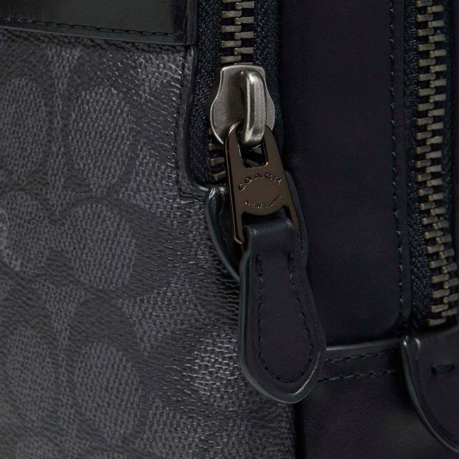 Mochila COACH Gotham Pack In Signature Canvas Feminino Pretas | 32518POSU